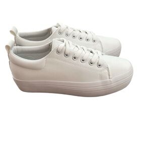 NWT Jabasic White Platform Sneaker Vegan Friendly Leather Comfortable Sz 7